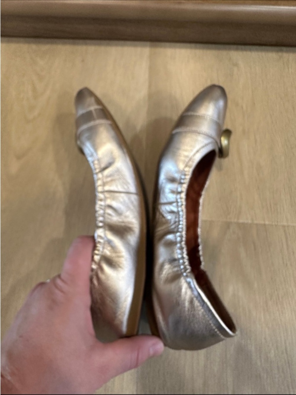 COACH STANTON BUCKLE
FLAT - CHAMPAGNE size 10 Metallic Gold Leather Ballet Flats - Picture 8 of 9